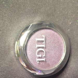 TIGI Shimmering Lavender Eyeshadow